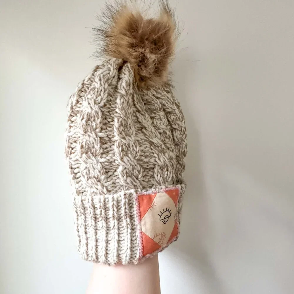 Chunky Oat Knit Toque with Custom Quilt Block & Sherpa Fleece Lining - Picture 8 of 9